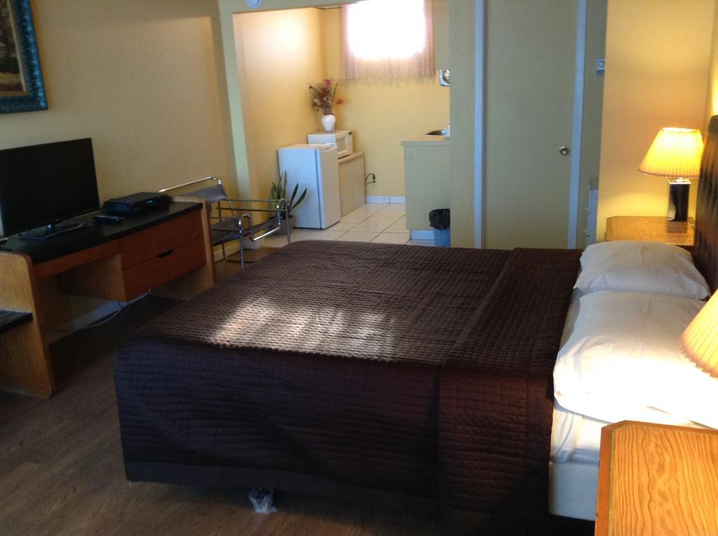 Motel Rive Du Lac Saint-Zotique Habitación foto